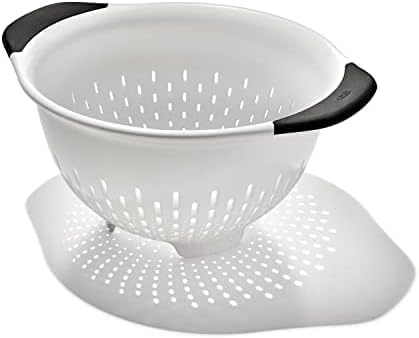 OXO Good Grips 3 QT Plastic Colander by OXO