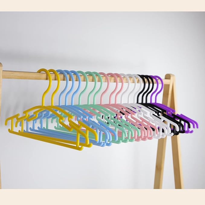 GoodtoU Baby Hangers Plastic Baby Clothes Hanger 100 Pack Kids Hangers - Image 4