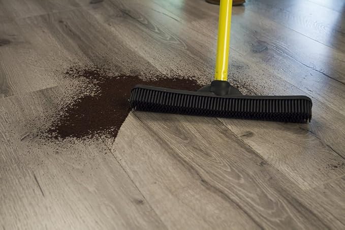 FURemover Original Pet Hair Rubber Broom - Image 5
