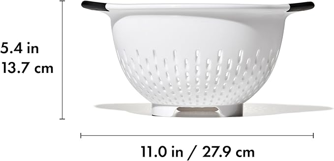 OXO Good Grips 3 QT Plastic Colander - Image 2