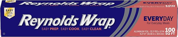 Reynolds Wrap Everyday Strength Aluminum Foil Roll, Freezer Safe and Grill Safe by ReynoldsConsumerProducts