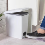 Sterilite 2.7 Gallon Rectangular Step On Kitchen Trash Bin Plastic Indoor - Image 4
