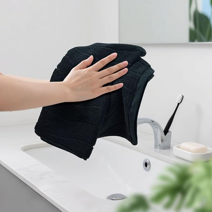 Hand Towels with Wavy Jacquard - Image 7