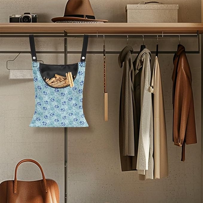 Clothes Pin Hanging Bag with Big Opening Storage Clothes Pins & Mini Clothespins - Image 4