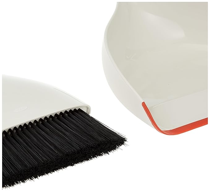 OXO Good Grips Dustpan and Brush Set - Image 5