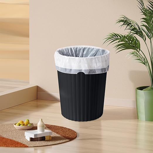 Versatile 2 Gallon Plastic Trash Can - Image 5