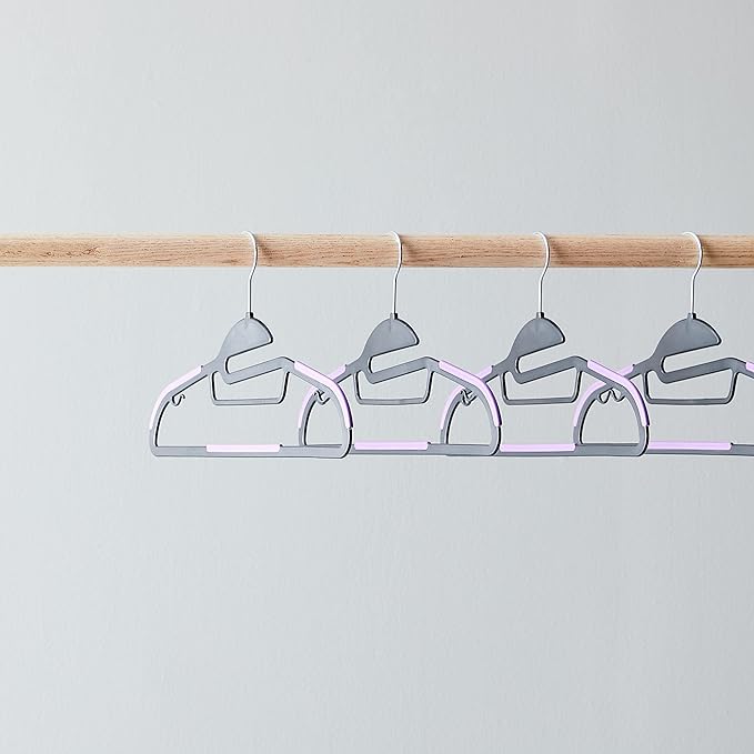 Amazon Basics Space Saving Non-Slip Rubber Coated Plastic Hangers - Image 6