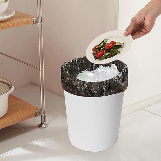 Small Trash Can - Image 3