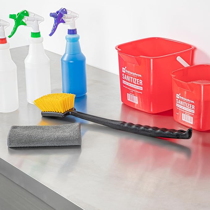 Restaurantware Heavy-Duty Scrub Brush 1 Count 20Inch Plastic Handle - Image 6