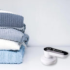 SINGER Compact Fabric Shaver and Lint Remover | Portable, Battery Operated - Image 9