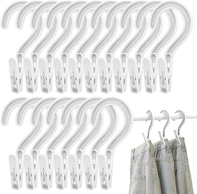 18 Heavy-Duty Clothes pegs by Unknown