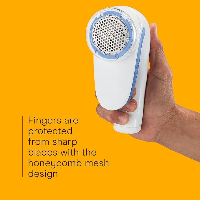 Conair Fabric Shaver and Lint Remover, Battery-Operated Portable Clothes Shaver - Image 5