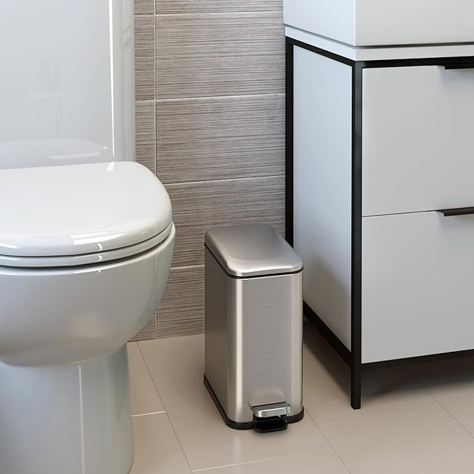 iTouchless 1.32 Gallon / 5 Liter Bathroom Trash Can - Image 2