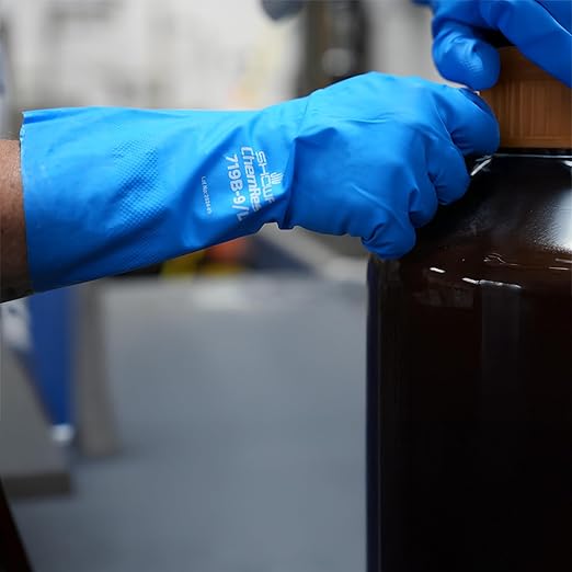SHOWA 719 Nitrile Unlined Chemical Resistant Safety Glove - Image 7