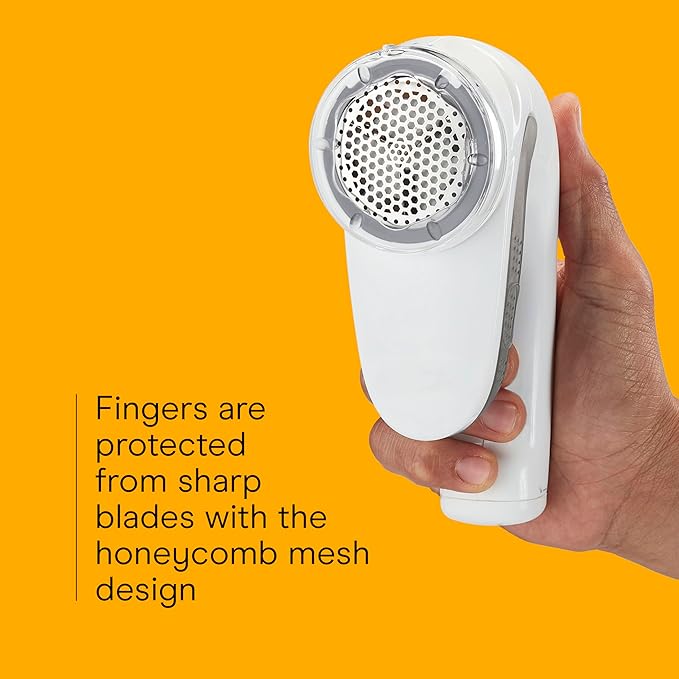 Conair Fabric Shaver and Lint Remover, Rechargeable Portable Clothes Shaver - Image 4