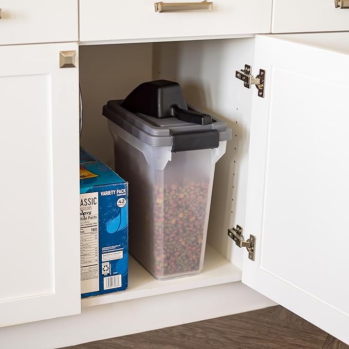 IRIS USA Dog Food Storage Container, Airtight Lid, 2-Cup Scoop, Versatile Pet - Image 3
