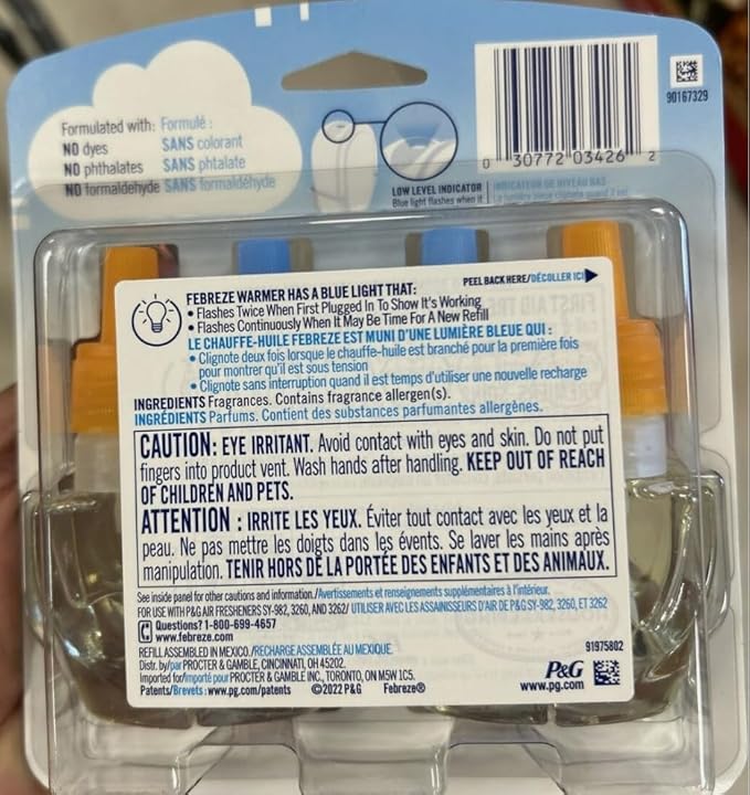 Febreze Plug Air Freshener Refills, Limited Edition Fresh-Harvest Pumpkin Scent - Image 2