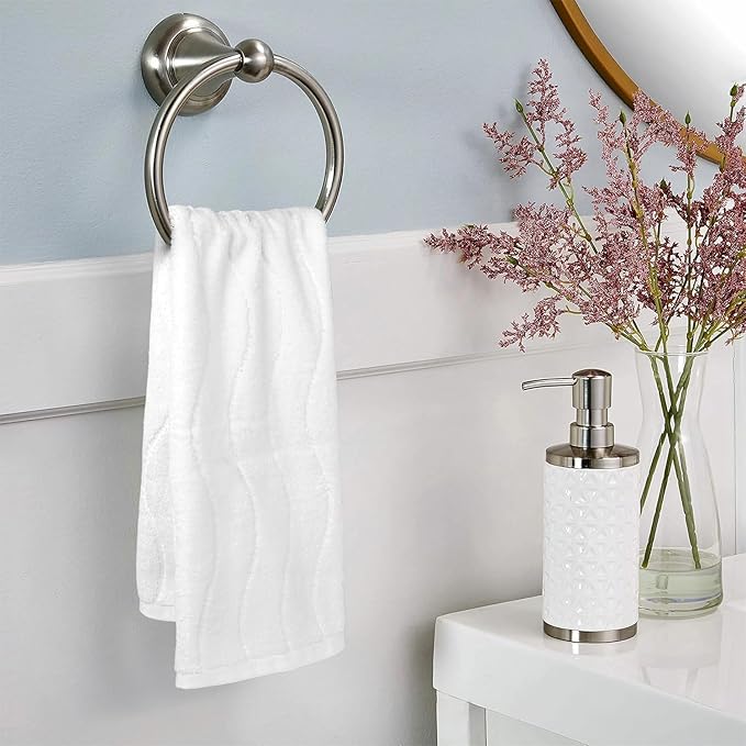 White Hand Towels for Bathroom Wavy Jacquard - Image 4
