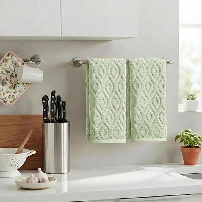 Artoid Mode 2 Pcs Light Green 3D Diamond Grid Jacquard Hand Towels - Image 3