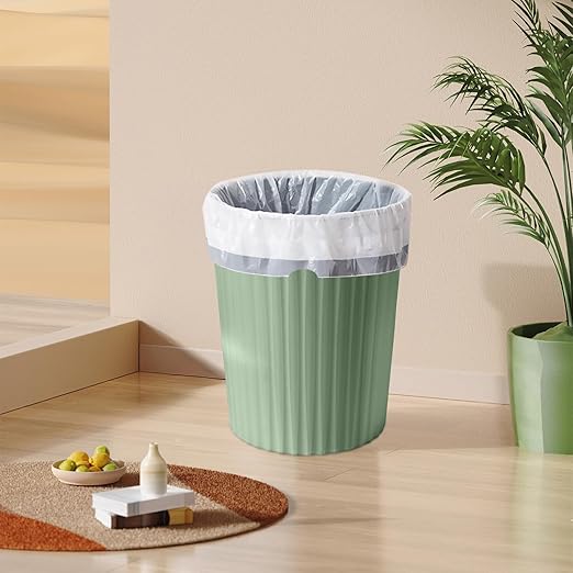 Versatile 2 Gallon Plastic Trash Can - Image 5