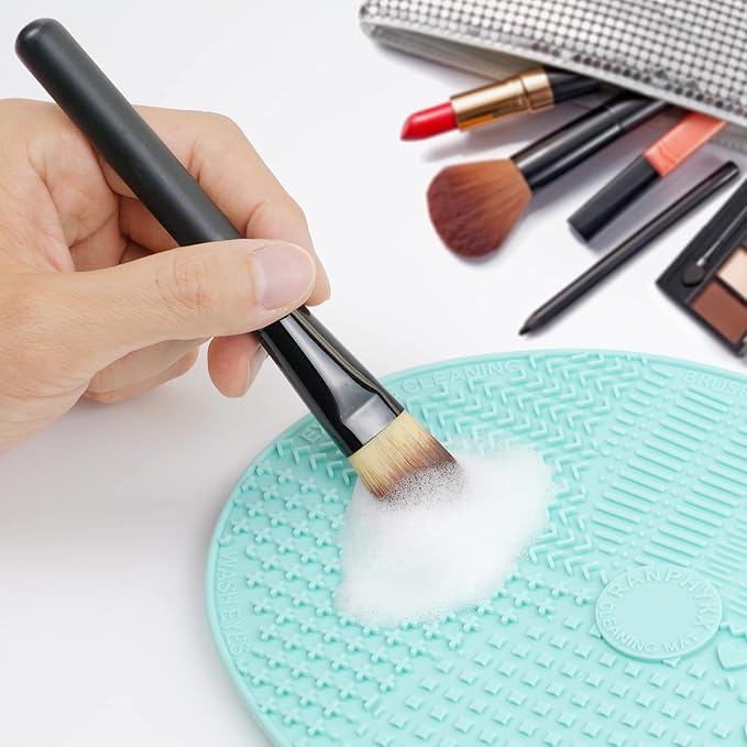 Makeup Brush Cleaner Mat, Big Size, Cleaning Pad - Image 4