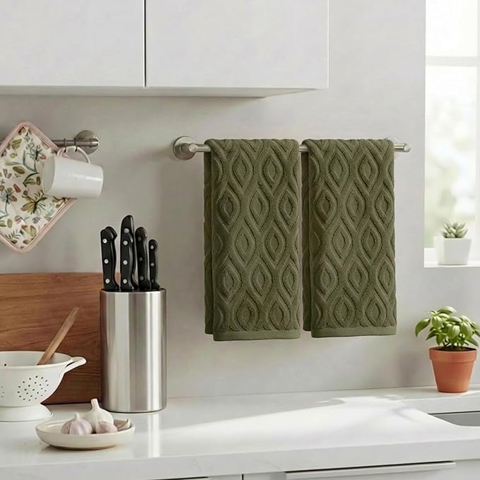 Artoid Mode 2 Pcs Olive Green 3D Diamond Grid Jacquard Hand Towels - Image 3