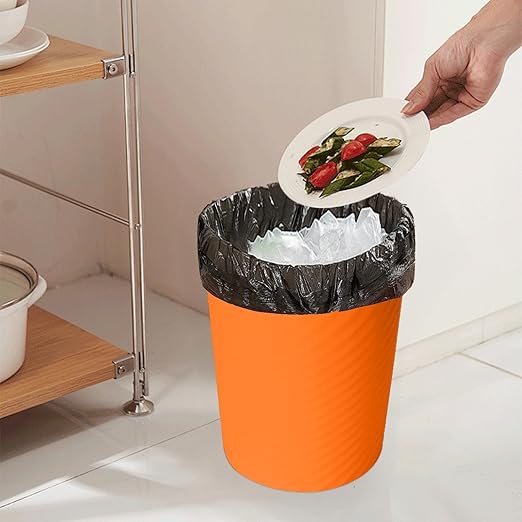 Small Trash Can - Image 3