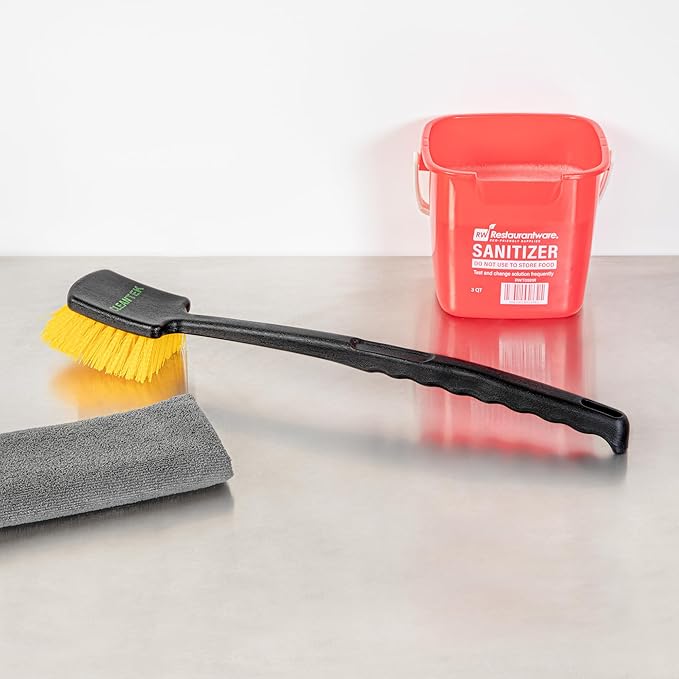 Restaurantware Heavy-Duty Scrub Brush 1 Count 20Inch Plastic Handle - Image 3