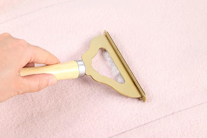 Portable Lint Remover - Image 6