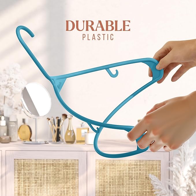 Plastic Hangers 20 Pack Blue - Image 4