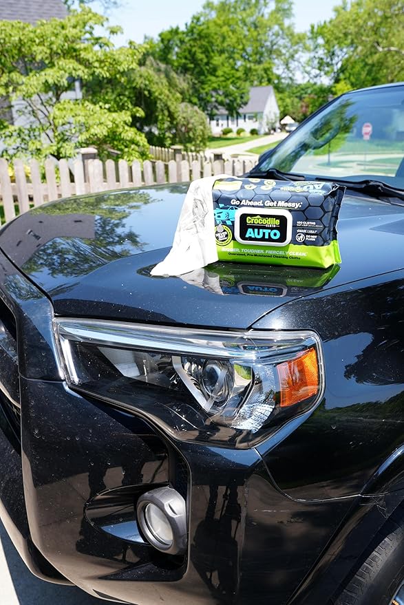 Crocodile Cloth Auto Cleaning Wipes – 10 XL Disposable Wipes - Image 4