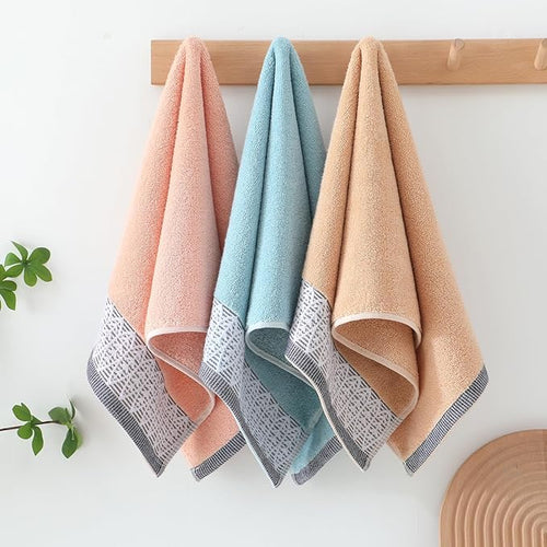 2 Pack Decorative Hand Towels, Leaf Design Cotton, Soft Absorbent Quick-Drying - Image 2