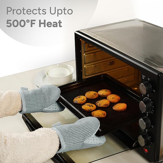 Casa Platino Heat Resistant Oven Mitts & Potholders, 4-Piece – Oven Mitts and - Image 4