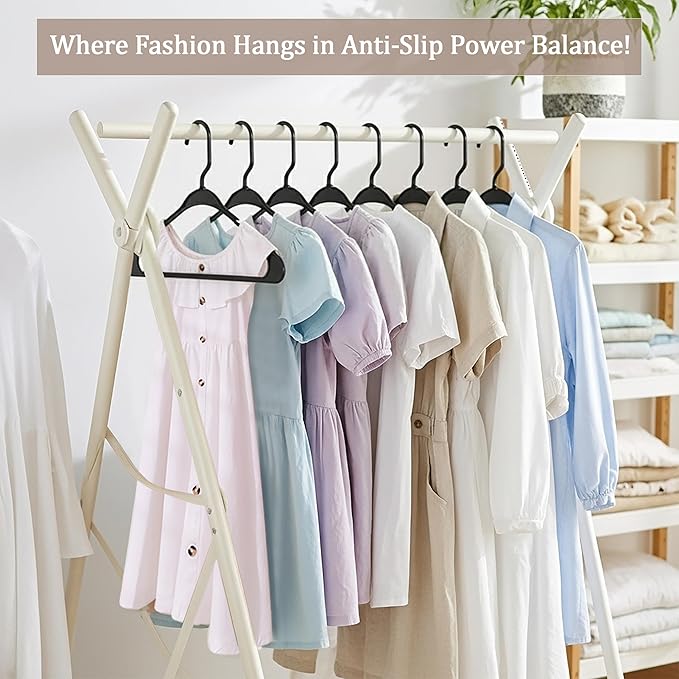 Utopia Home Plastic Hangers 100 Pack - Image 7