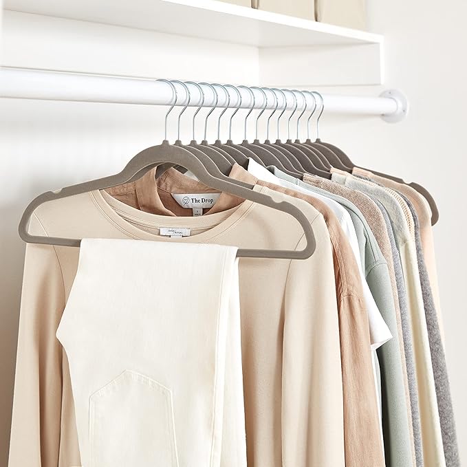 Amazon Basics Slim Velvet Non-Slip Space Saving Suit Clothes Hangers - Image 8