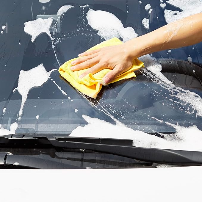Amazon Basics Microfiber Cleaning Cloths, Highly Absorbent, Scratch-Free - Image 5