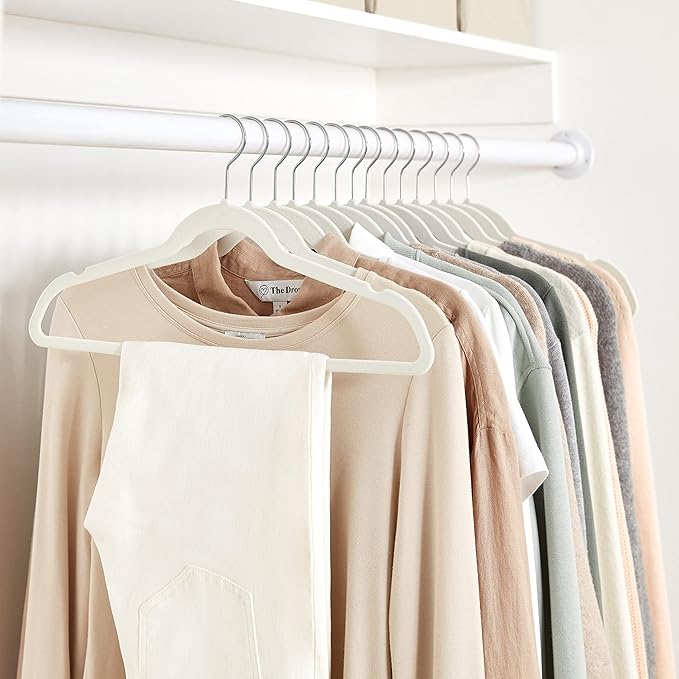 Amazon Basics Slim Velvet Non-Slip Space Saving Suit Clothes Hangers - Image 6