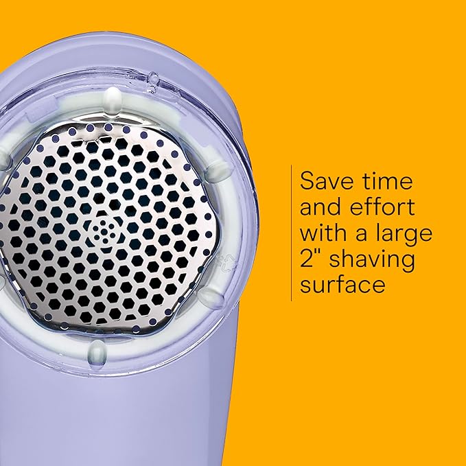 Conair Fabric Shaver and Lint Remover, Battery Operated Portable Fabric Shaver - Image 3