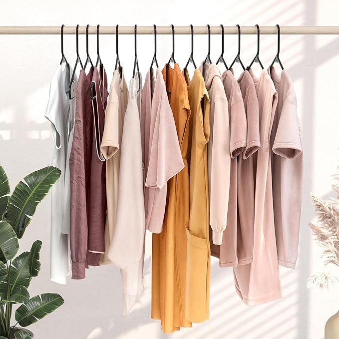 Plastic Hangers 50 Pack Black - Image 6