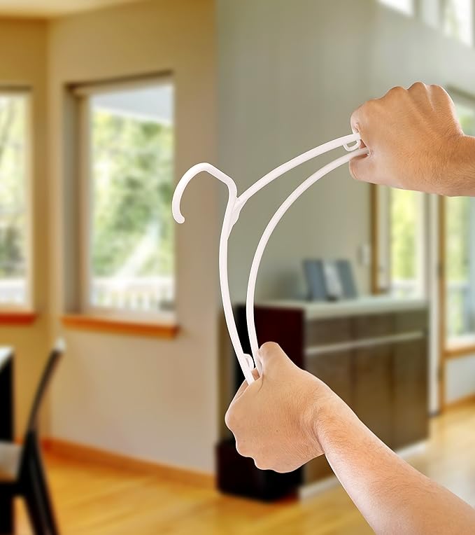 Utopia Home Plastic Hangers 30 Pack - Image 5