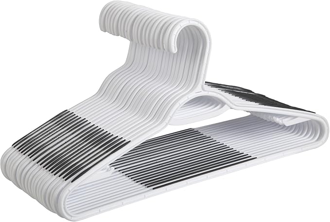 Finnhomy 50 Pack Plastic Hangers, Clothes Hangers by Finnhomy