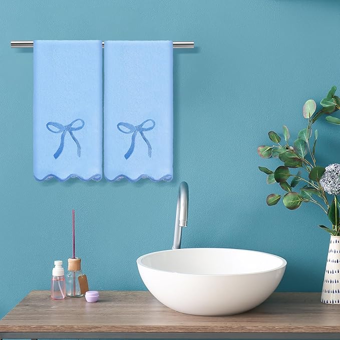 2 Pcs Blue Scalloped Hand Towels - Image 4
