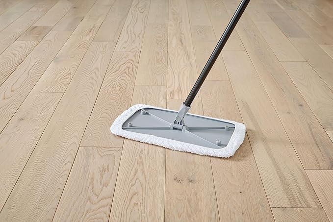 Bruce Hardwood & Laminate Cleaning System - Image 4