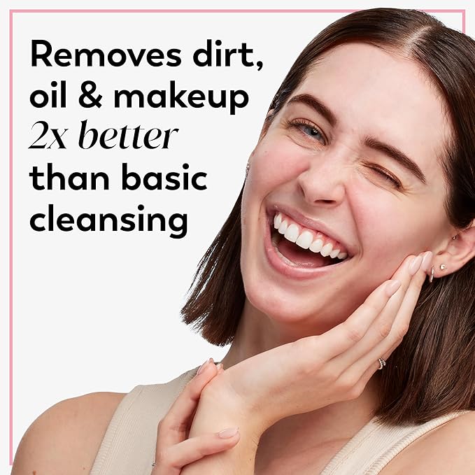 Olay Makeup Remover Wipes, Daily Facials Hydrating Face Cleanser - Image 2