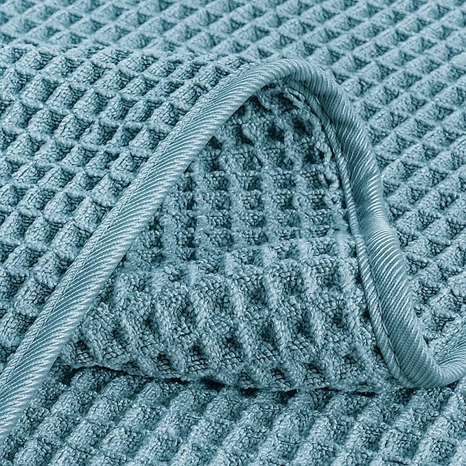 POLYTE 430 GSM Microfiber Lint Free Washcloth Face Towel, 13 x 13 in, 4 Pack - Image 3