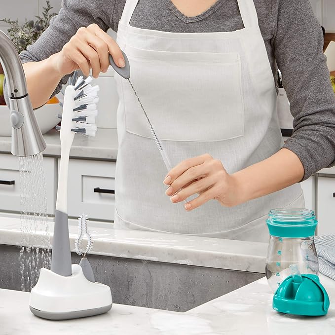 OXO Tot Water Bottle and Straw Cup Cleaning Set Brush Set - Image 9