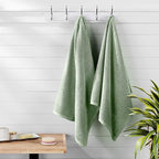 Amazon Basics Quick-Dry Lightweight Moisture Absorbing Bath Towel, 100% Cotton - Image 8