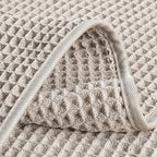 POLYTE 430 GSM Microfiber Lint Free Washcloth Face Towel, 13 x 13 in, 4 Pack - Image 3