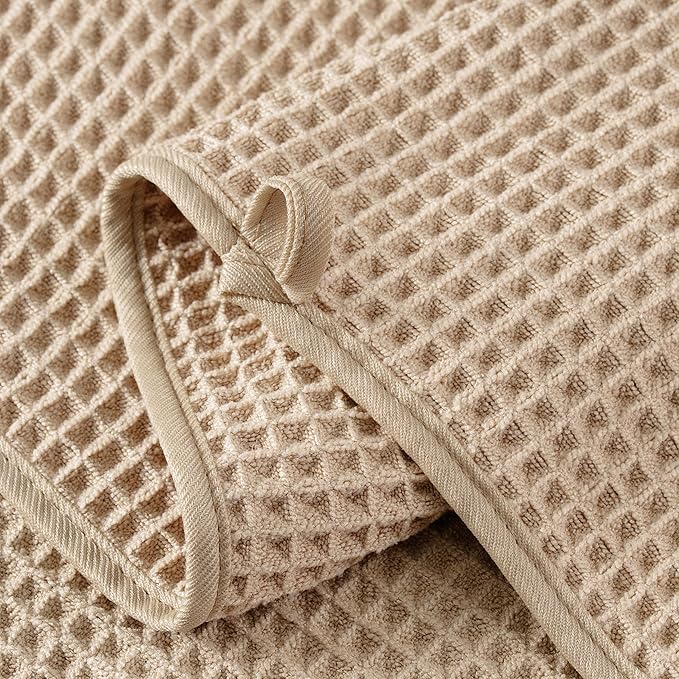 Microfiber Waffle Face Towels, 4 Pieces, Fast Drying, Lint Free 430 GSM - Image 3