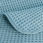 POLYTE 430 GSM Microfiber Lint Free Washcloth Face Towel, 13 x 13 in, 4 Pack - Image 4